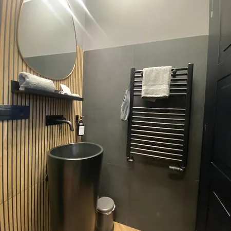 One Of One Experiences - Cinema